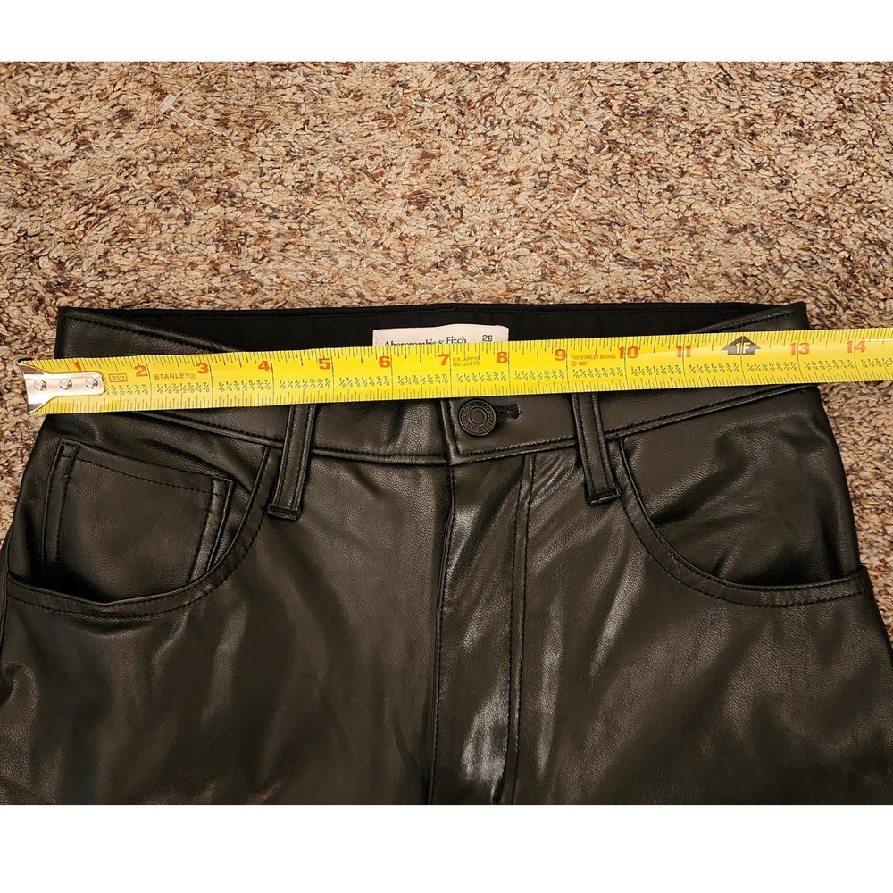 Abercrombie Curve Love 90s Straight Ultra High Rise Vegan Leather Pants 26/2 - Picture 4 of 9